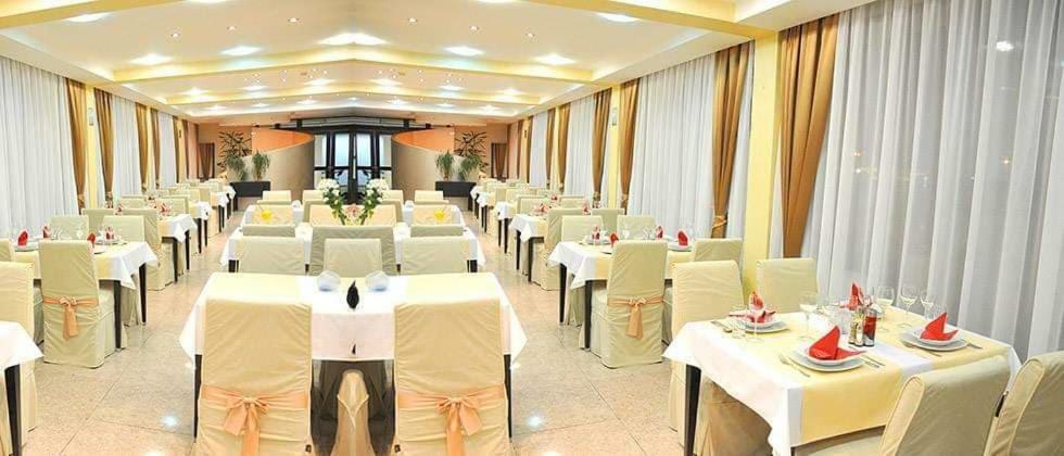 Hotel Beograd - Yu Lukavica المظهر الخارجي الصورة