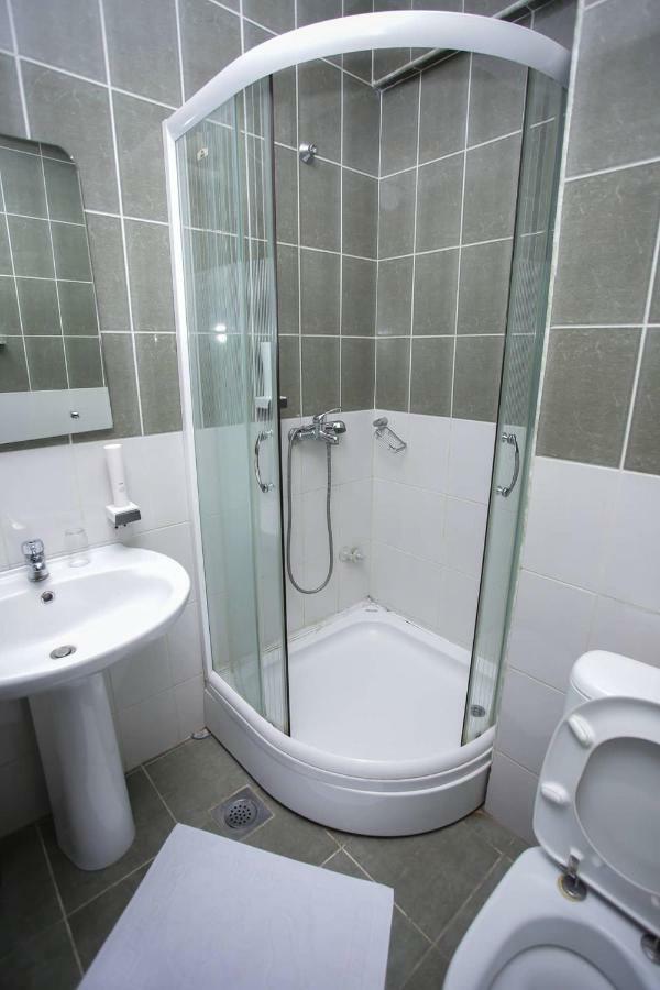 Hotel Beograd - Yu Lukavica المظهر الخارجي الصورة