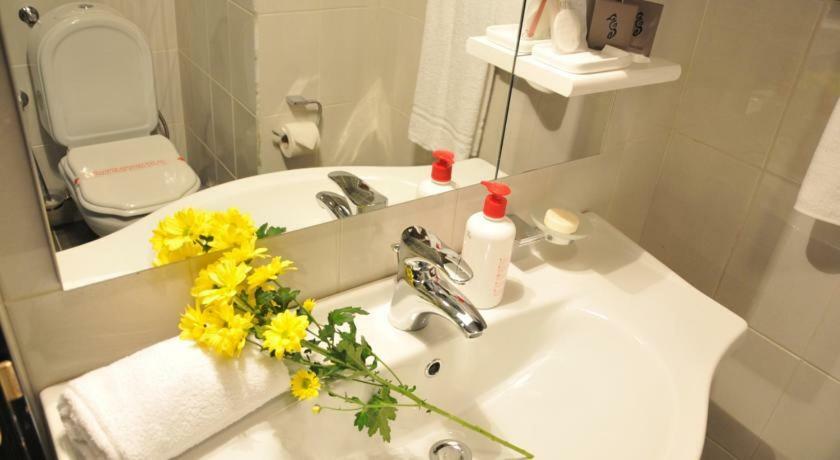 Hotel Beograd - Yu Lukavica المظهر الخارجي الصورة